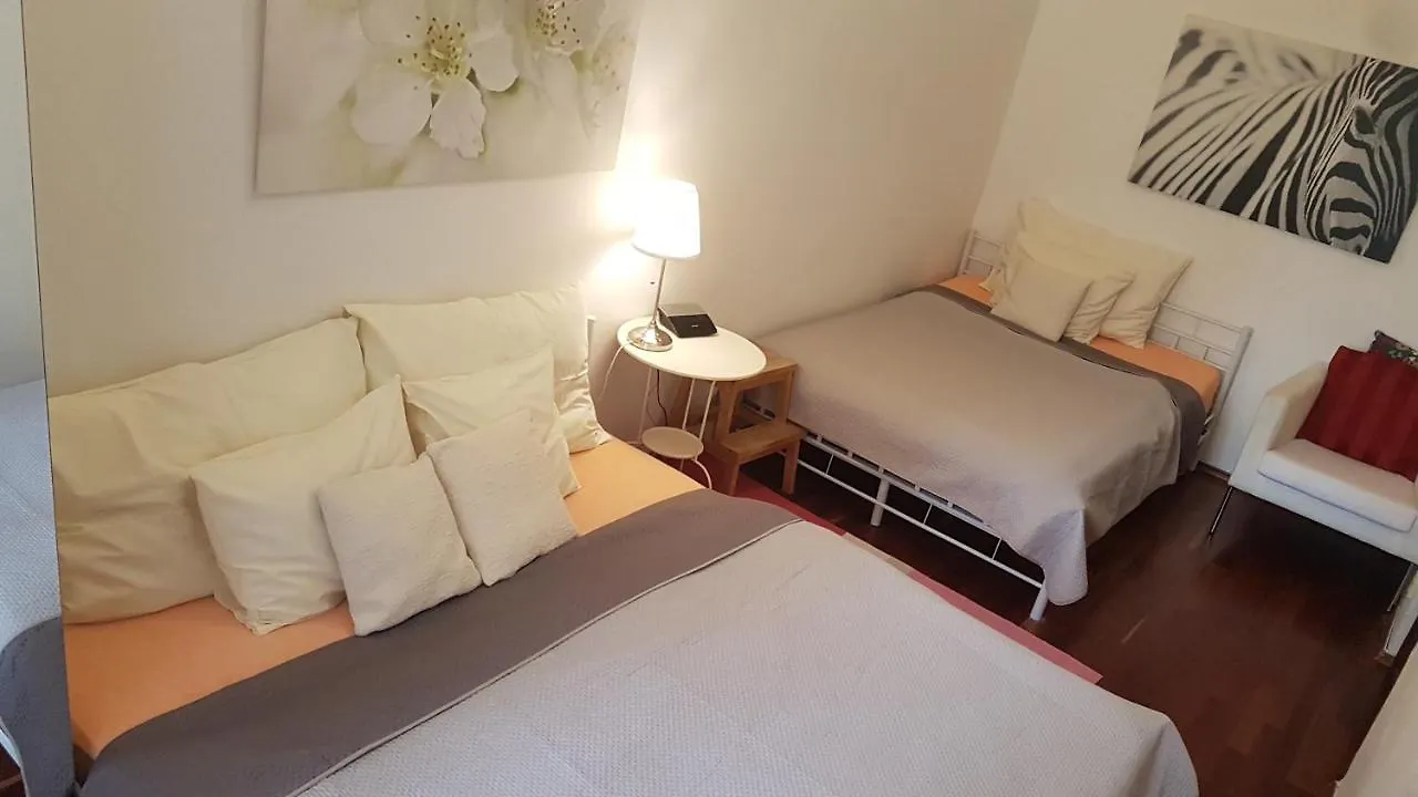 شقة Family Flat 120M2, Praha 2 Vinohrady
