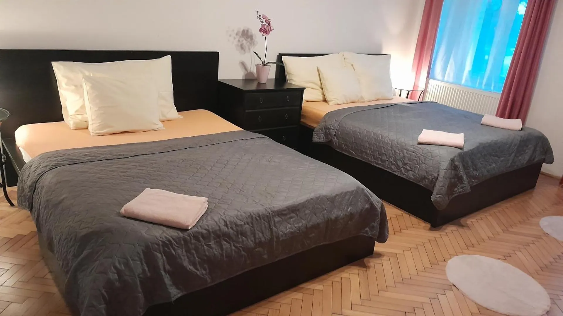 شقة Family Flat 120M2, Praha 2 Vinohrady
