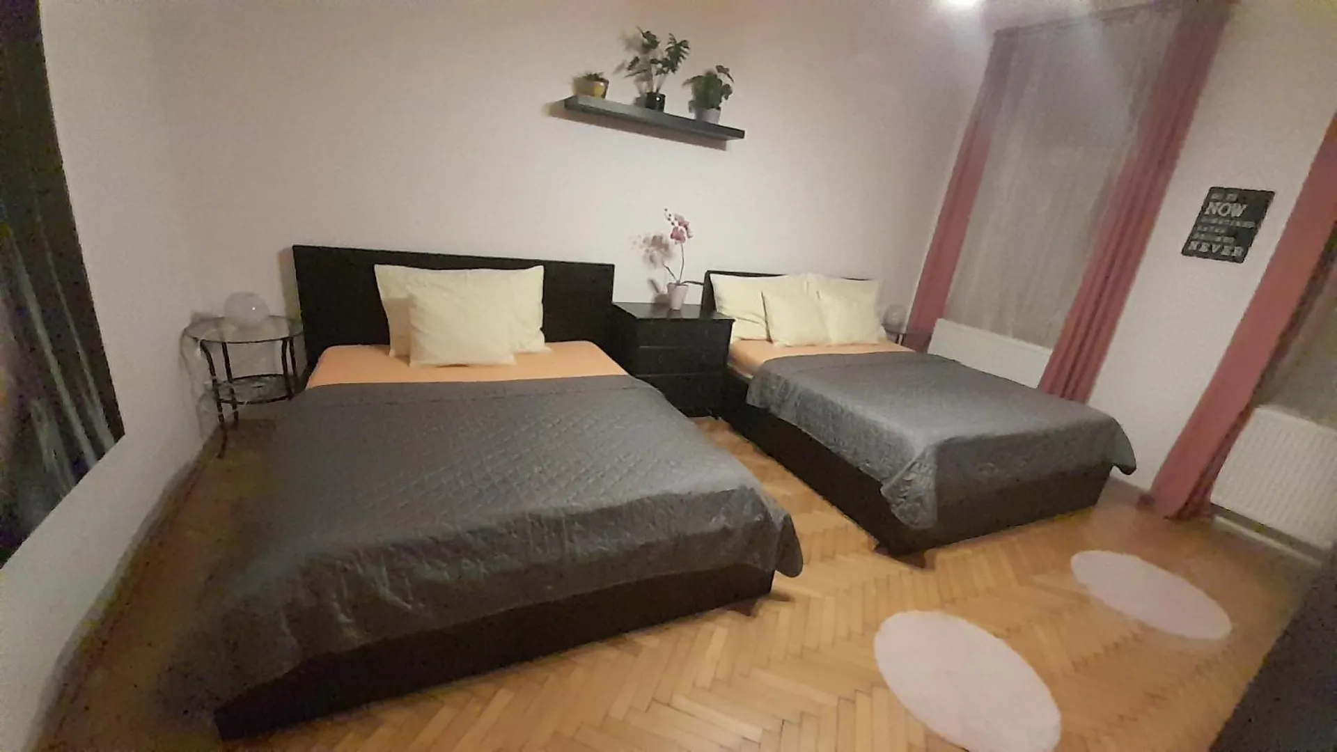 Family Flat 120M2, Praha 2 Vinohrady Apartman 0*, Prága Csehország