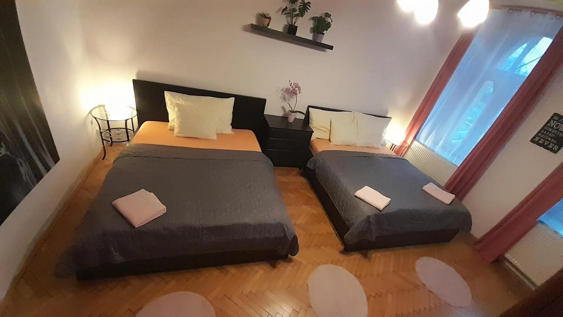 Family Flat 120M2, Praha 2 Vinohrady Apartman Csehország