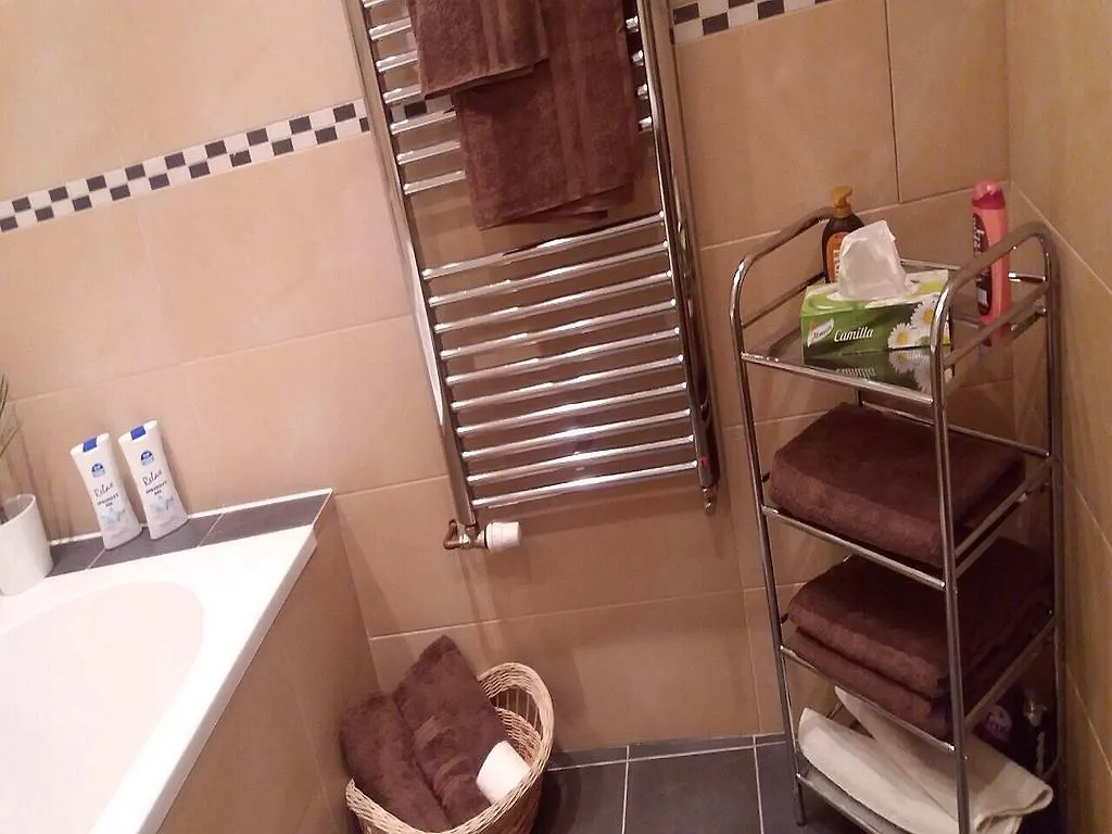 Family Flat 120M2, Praha 2 Vinohrady Apartman